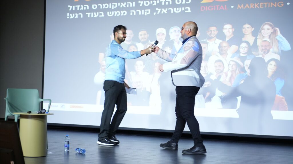 הרצאה בנושא פודקאסטים שהופכים ליחסי הציבור החדשים