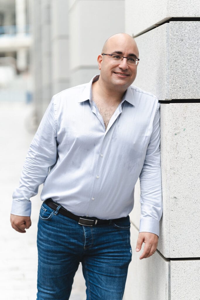 שהם לוי מומחה יחסי ציבור